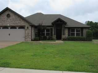 11235 Water Oak Dr, Flint, TX 75762