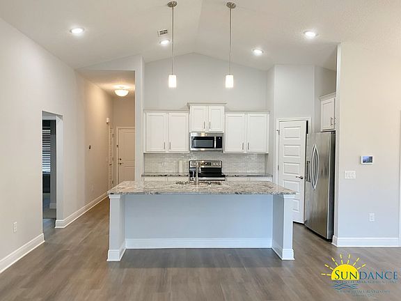 3rd image of 5071 Evergreen Dr