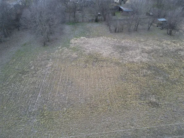 Gracie St, Dublin, TX 76446