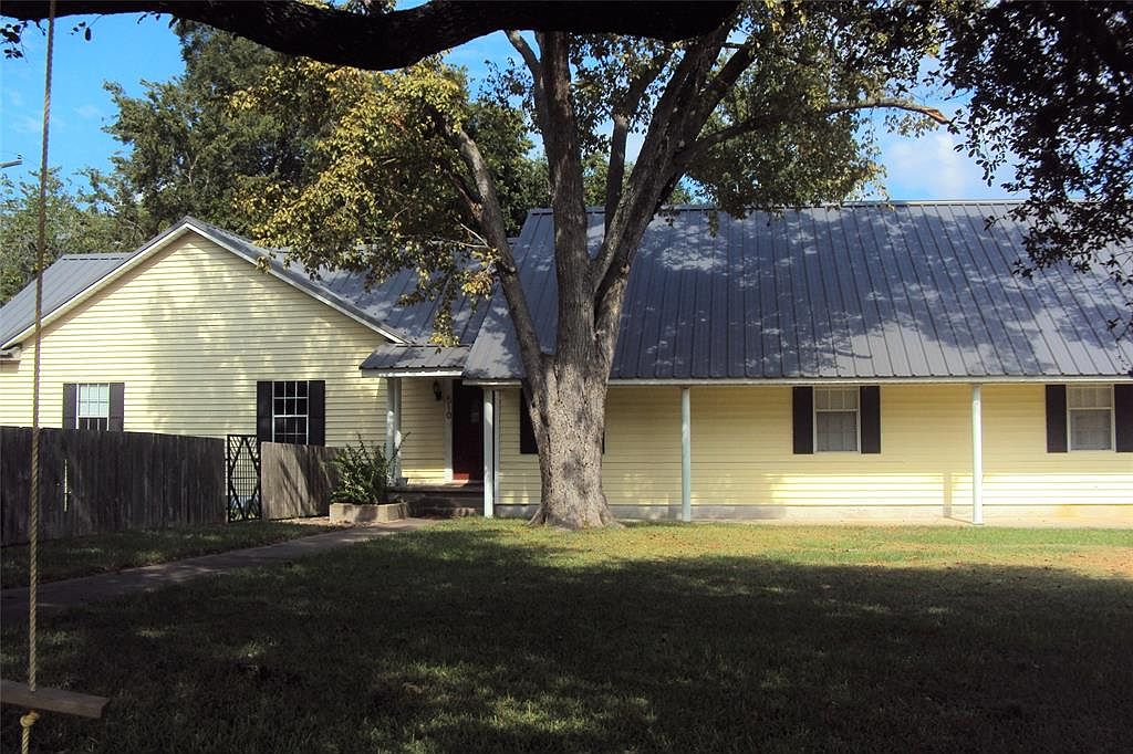 510 W Avenue St, Schulenburg, TX 78956 Zillow