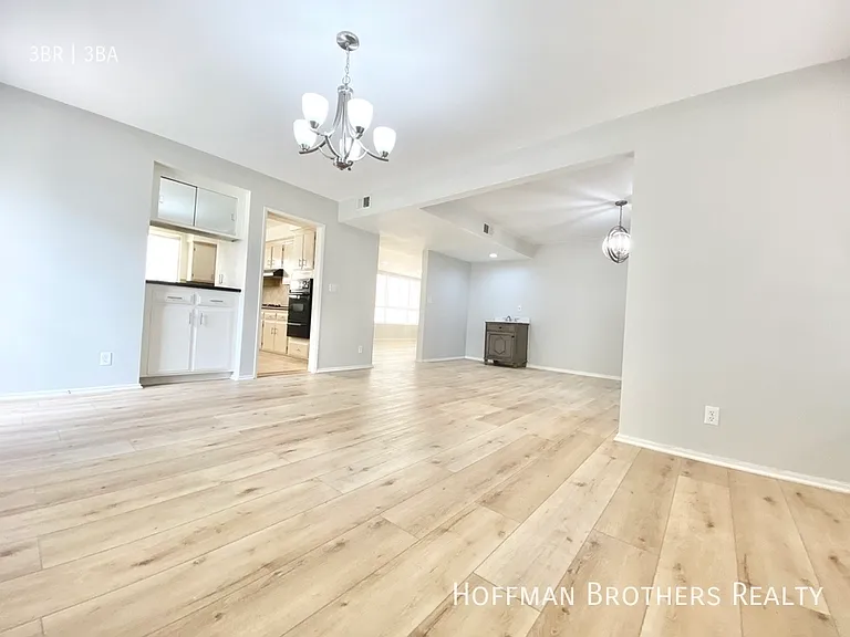 931 S Wooster St #4 — Photo 7