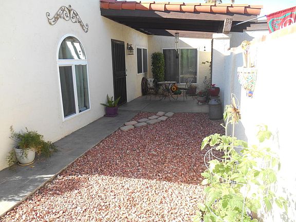2nd image of 3215 W Christy Dr