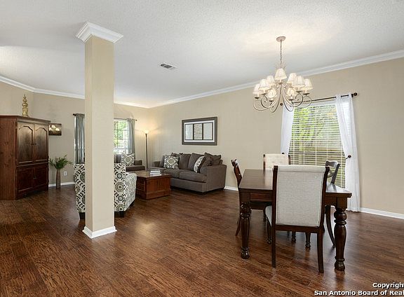 5th image of 1250 Phantom Valley St