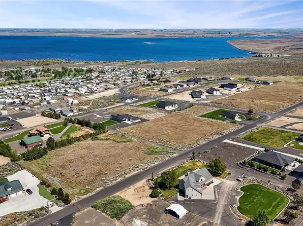 6702 Road 8.9 SE, Othello, WA 99344