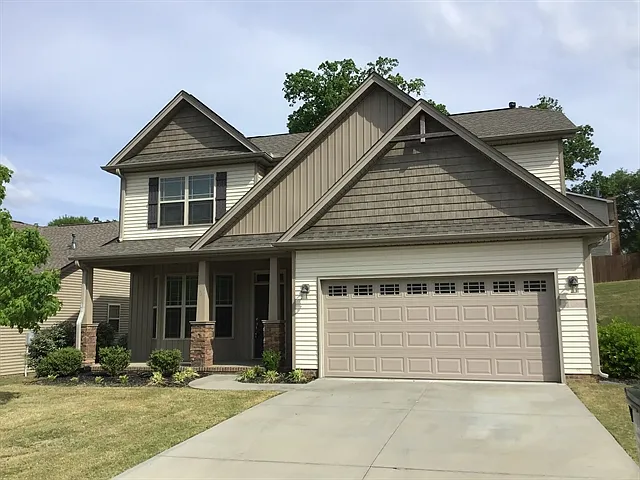 112 Summerdale Dr