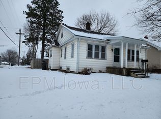 536 Home Park Blvd, Waterloo, IA 50701