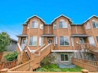 718 N 94th St #B, Seattle, WA 98103