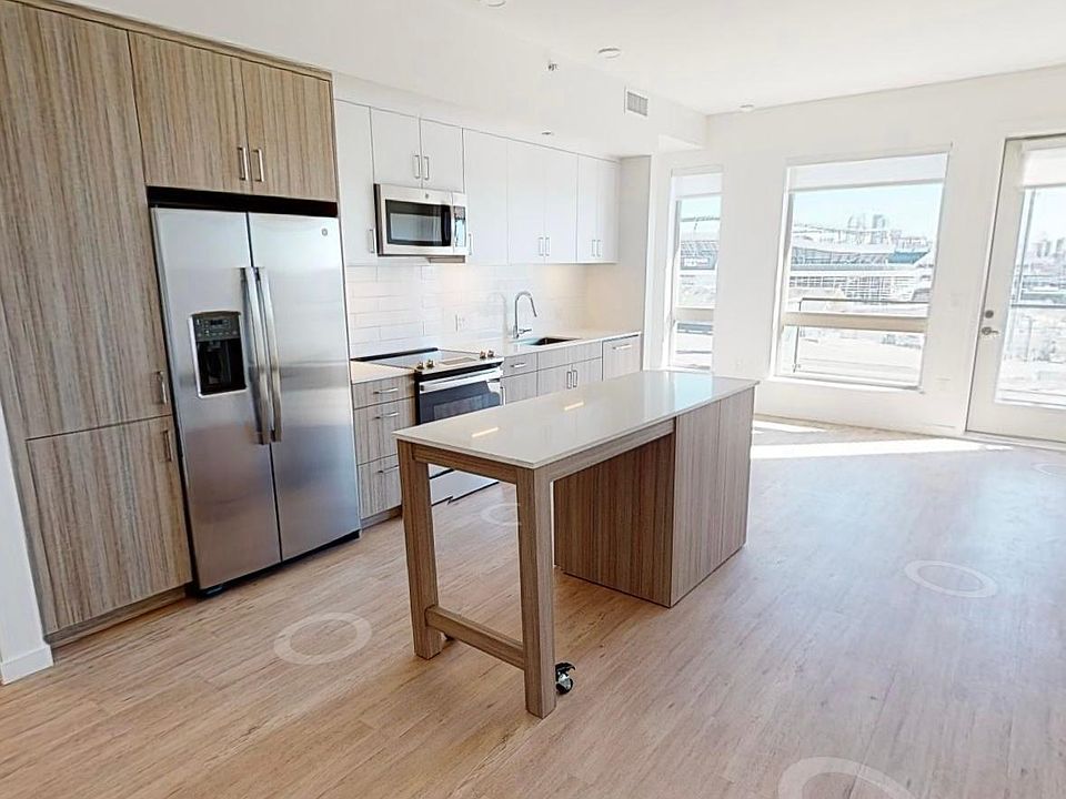 1st image of 1684 N Grove St #226