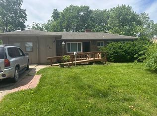 214 SW McClendon Dr, Lees Summit, MO 64081