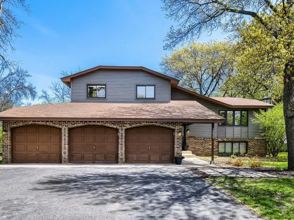 10855 Avocet St NW, Coon Rapids, MN 55433
