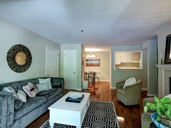 3rd image of 2772 Vinings Central Dr SE