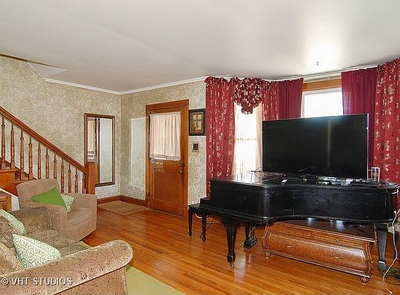 2nd image of 209 29th Ave