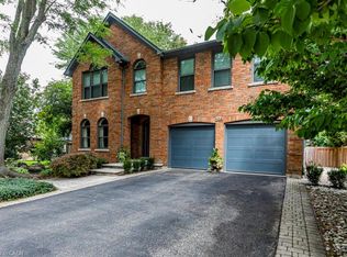 223 Briar Hill Cres, Hamilton, ON L9G 3M9