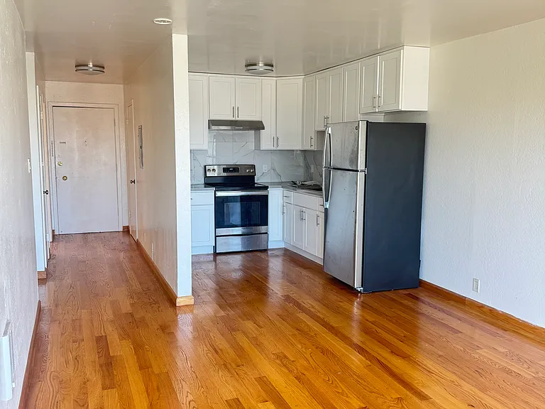 3380 21st St #5 — Photo 9