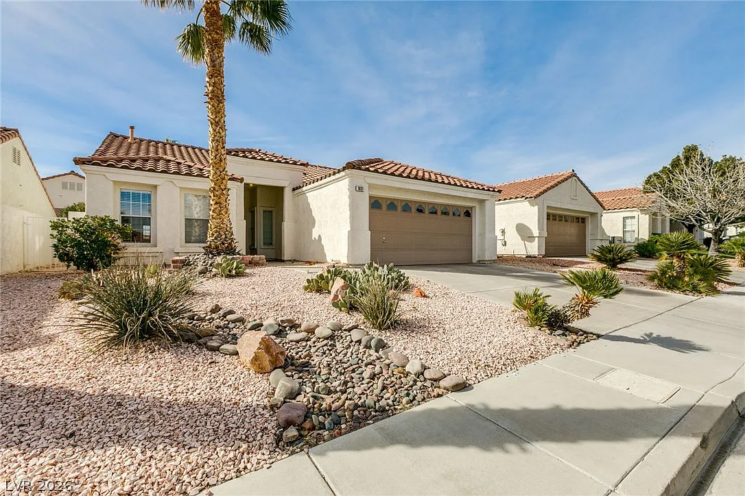 3 bed, 2.0 bath, 1460 sqft, $2,250 — Photo 2