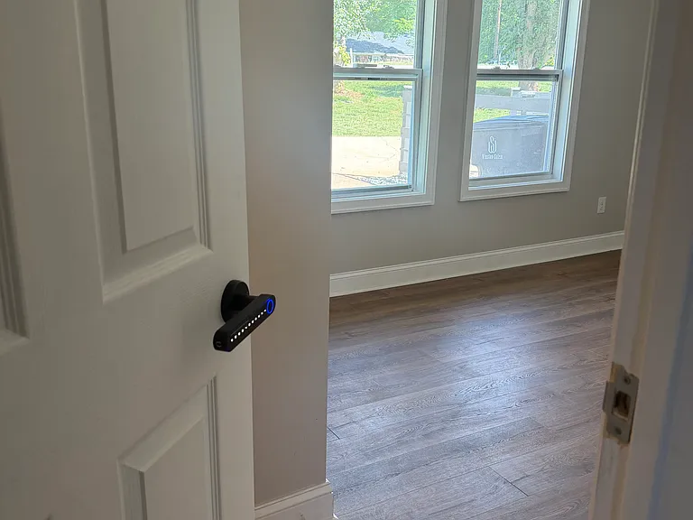 168 Oak Summit Rd #9 — Photo 1