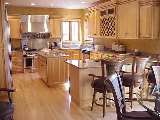 318 Royal Oak Ct photo 1