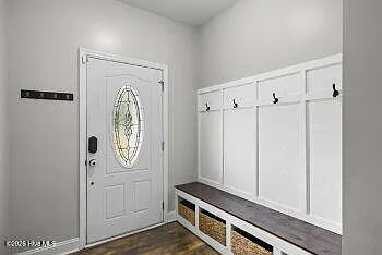 144 Backfield Pl — Photo 4