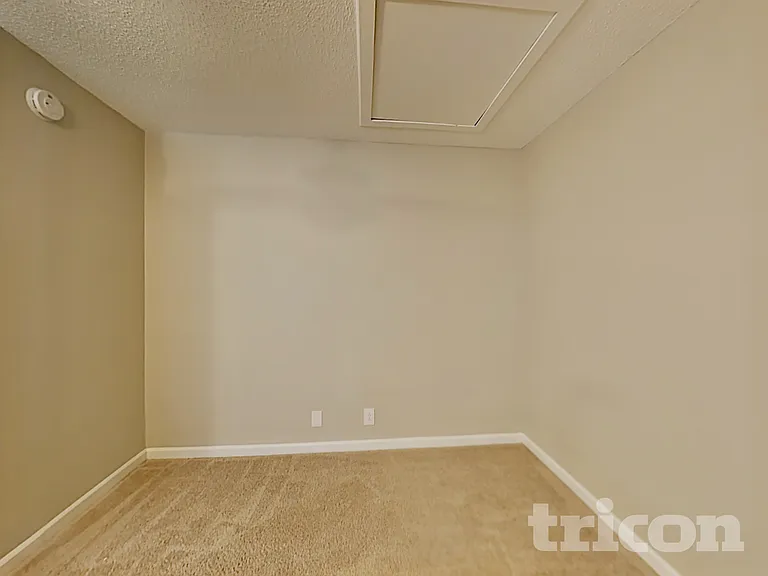 5020 Boyd Dr — Photo 8