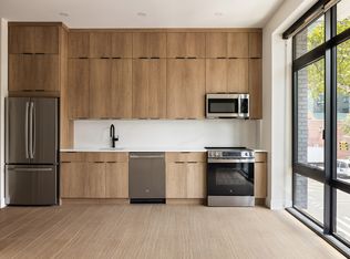 4918 Vernon Blvd #4E, Long Island City, NY 11101