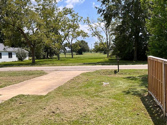 Front view of the streets