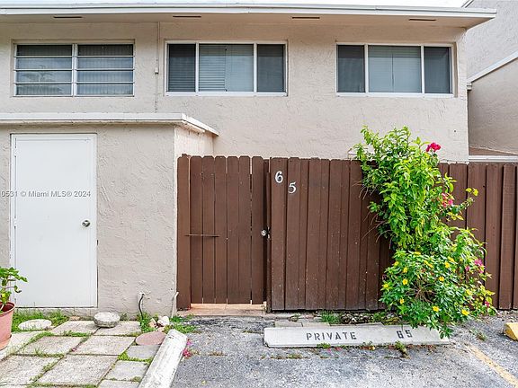 3rd image of 15660 SW 82nd Circle Ln #5-6