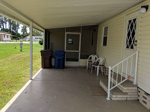 2nd image of 233 Palm Dr