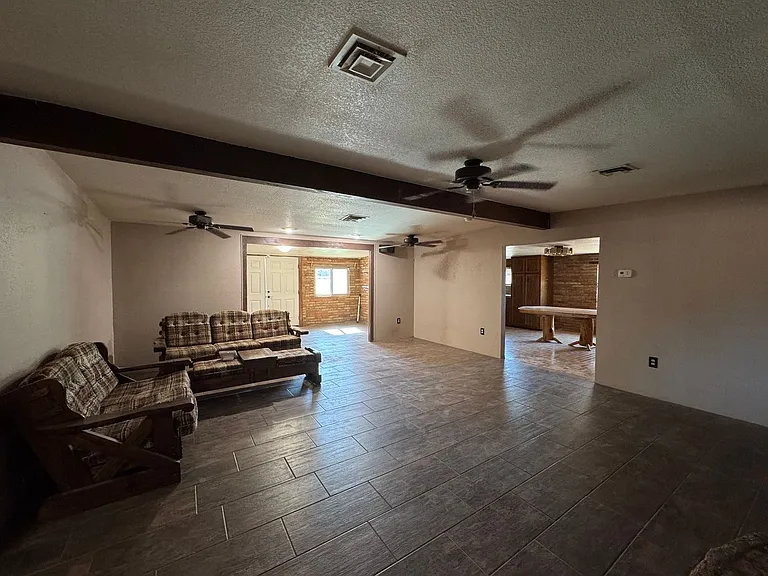 8893 S Calle Del Media — Photo 9