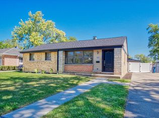 415 N Ridgeland Ave, Elmhurst, IL 60126