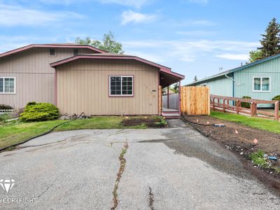 10108 Thimble Berry Dr, Anchorage, AK, 99515