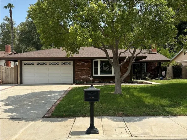 8848 Continental Dr, Riverside, CA 92504