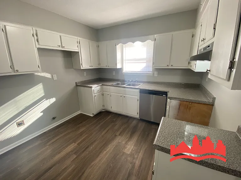 5095 Corkwood Dr — Photo 11