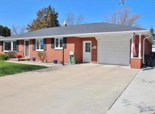 1311 Cook St, De Pere, WI 54115