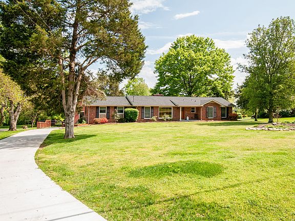 4th image of 363 Cumberland Hills Dr