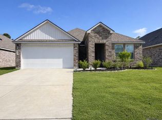 8311 Rosemary Ave, Denham Springs, LA 70726