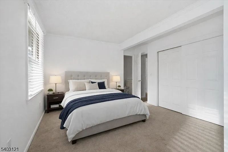 2 bed, 1.5 bath, $1,800 — Photo 4