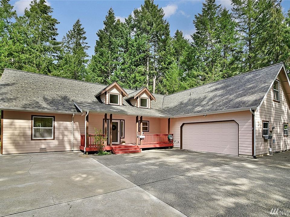1st image of 1667 SE Ellis Ct