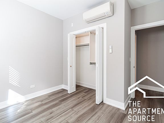5th image of 3931 N Janssen Ave #1