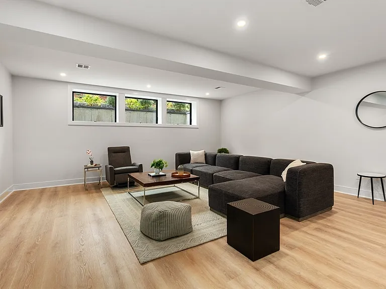 45 Cross Hill Rd — Photo 32