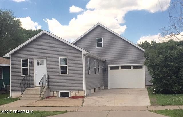 1st image of 555 Vila St