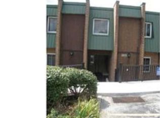 1101 Meadowview Ln, Mont Clare, PA 19453