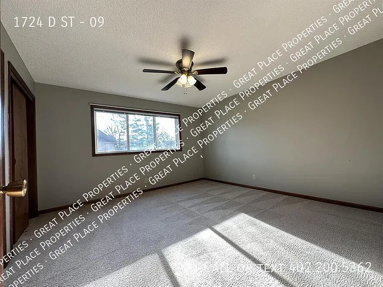 1724 D St #9 — Photo 22