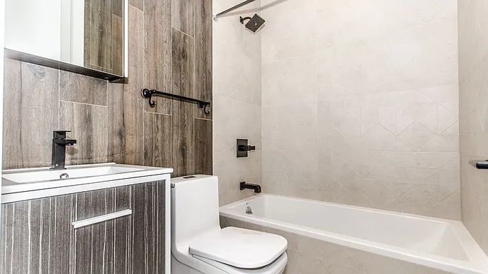 Rented by Nooklyn NYC LLC | media 23