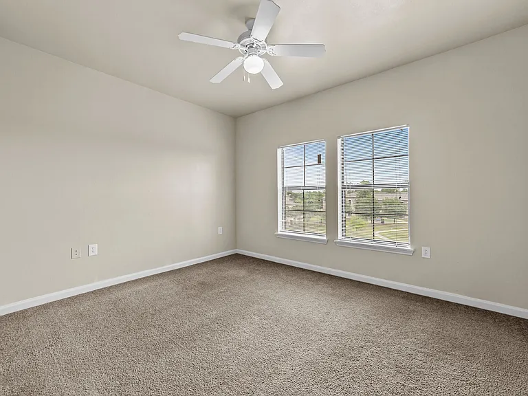 Bella Vista — Photo 49