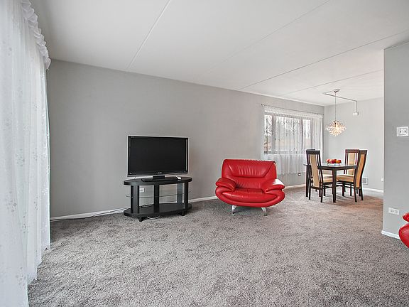 5th image of 15451 Treetop Dr APT 1N
