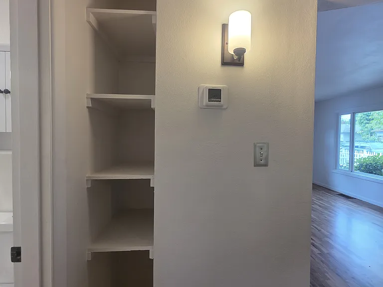 166 Draper St NE — Photo 18