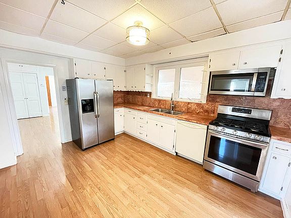 4th image of 258 Kingsland Ave Floor 1
