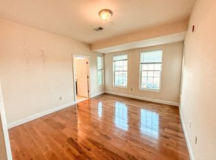 921 Ridge Ave APT 2D, Philadelphia, PA 19107