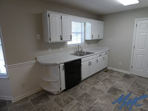 4th image of 3206 Penny Ln