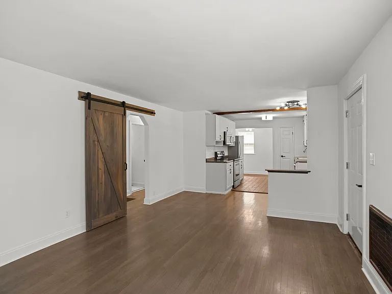1001 Horseshoe Dr — Photo 7